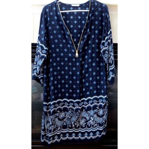 Dresses & Skirts - Mei Na Dress size Medium